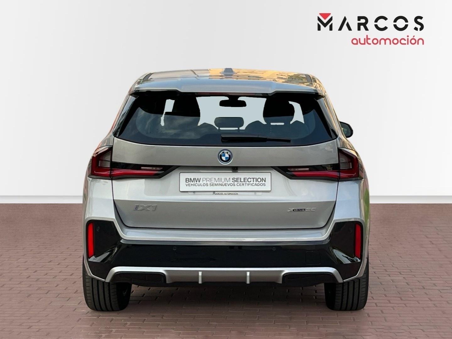 Foto BMW iX1 5