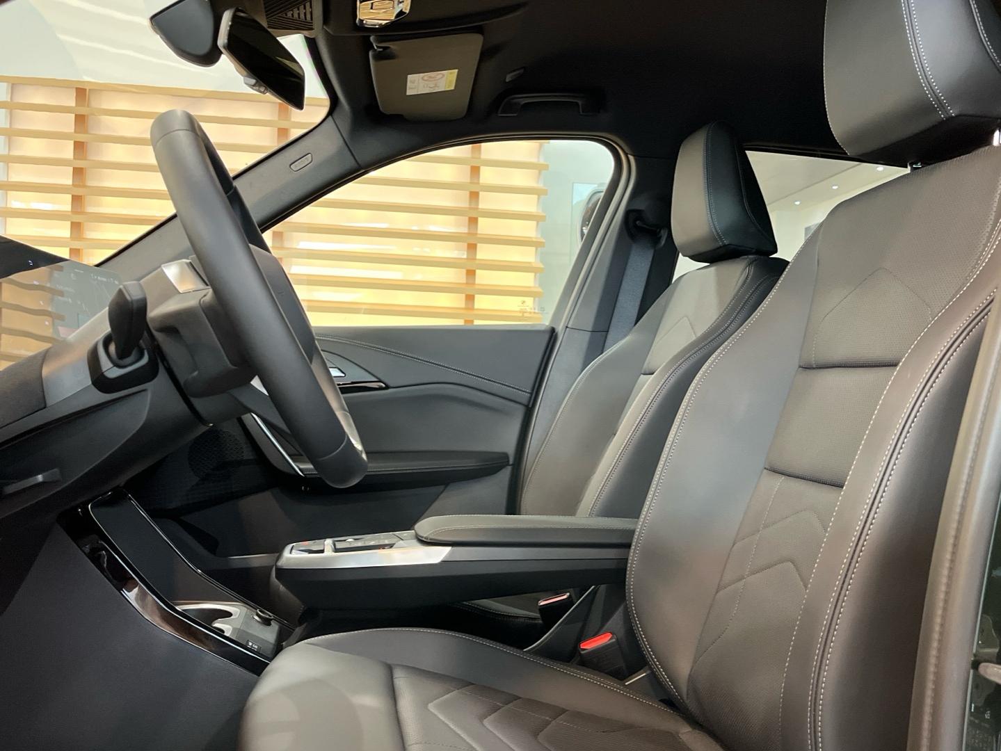 Foto BMW iX1 10