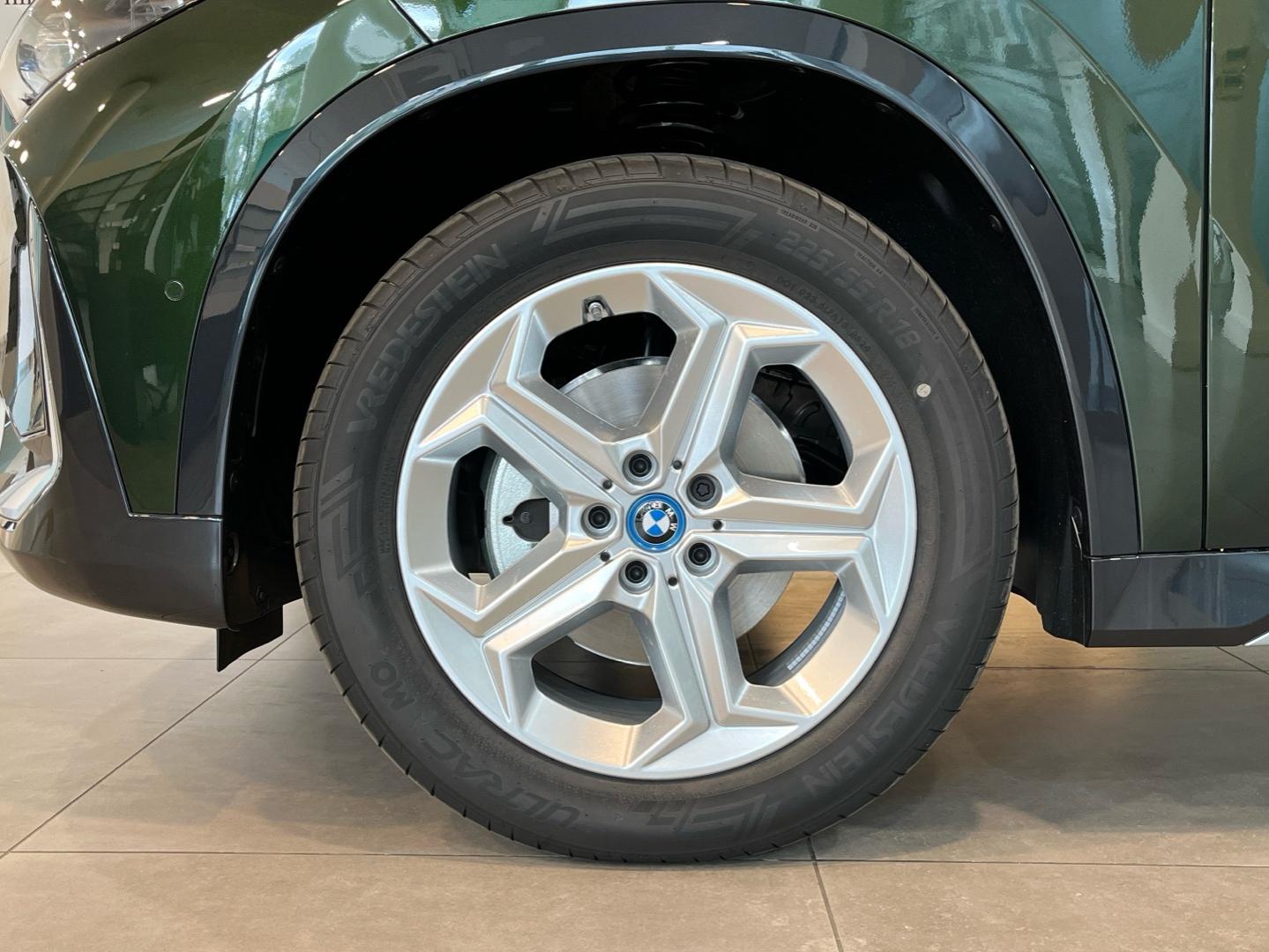 Foto BMW iX1 15