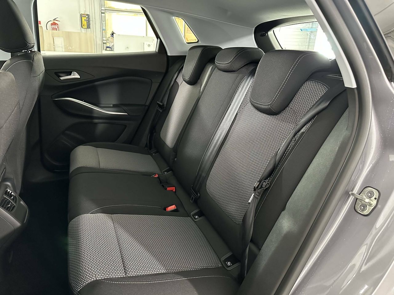 Foto Opel Grandland X 10