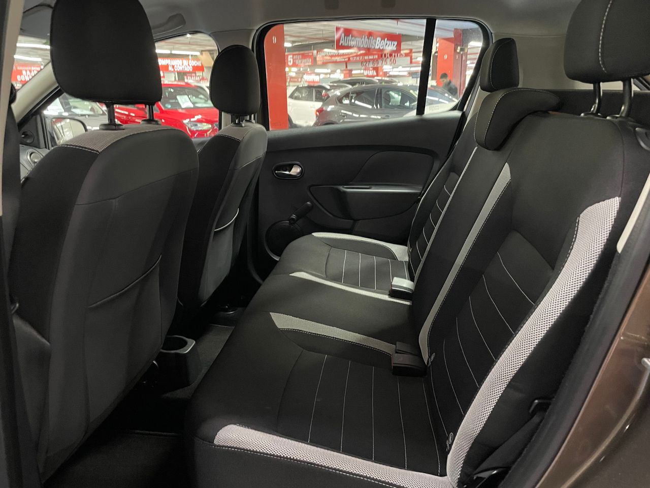 Foto Dacia Sandero 9