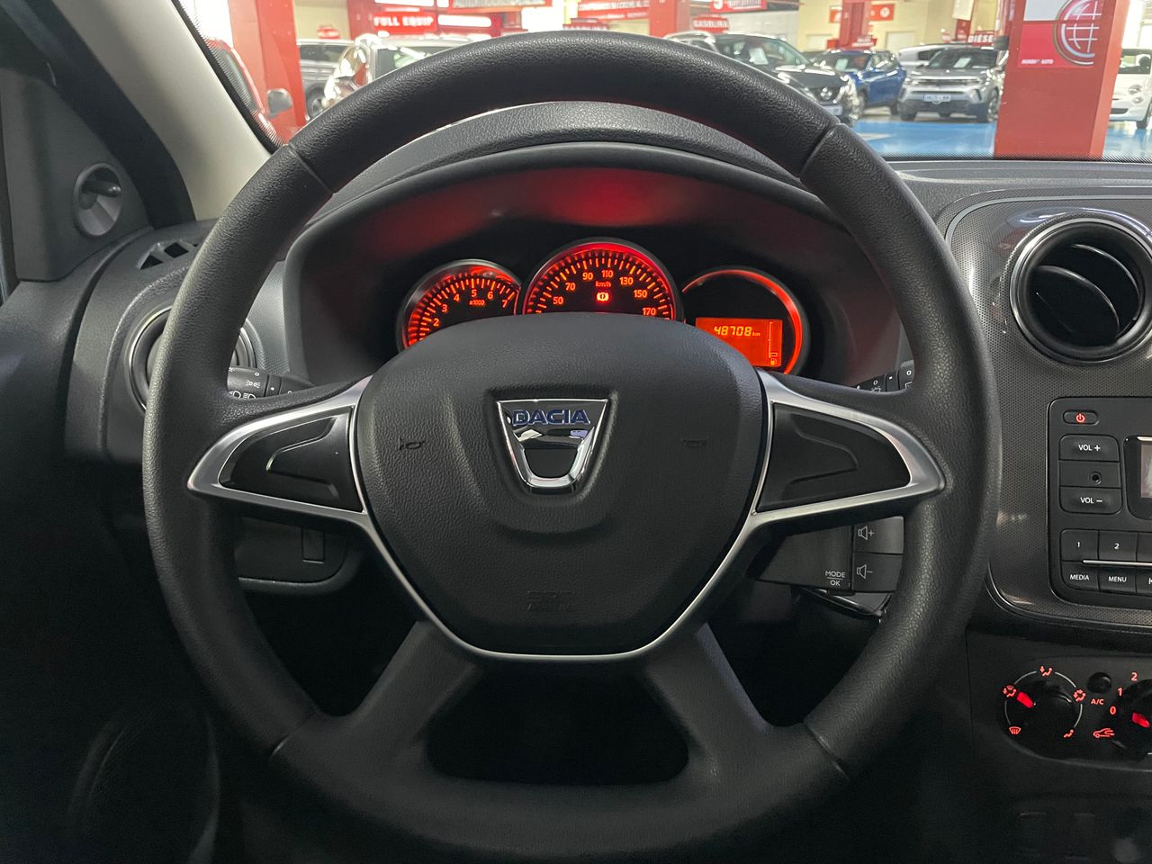 Foto Dacia Sandero 12
