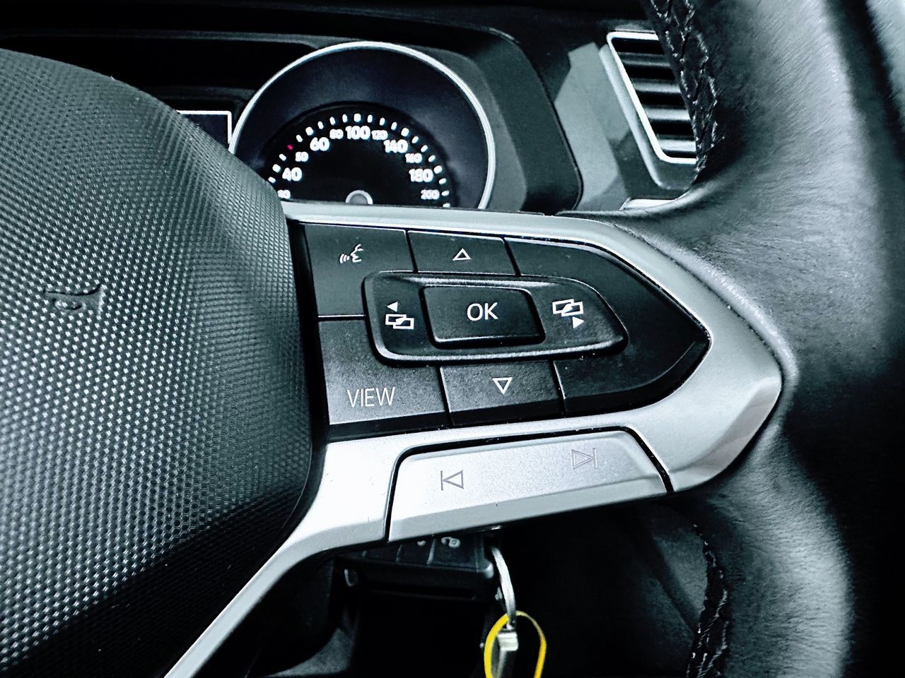 Foto Volkswagen Tiguan 16