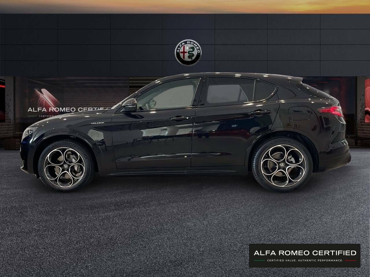 Foto Alfa Romeo Stelvio 2