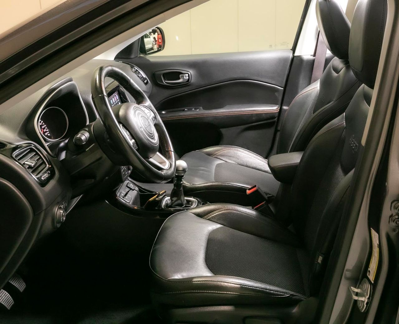Foto Jeep Compass 11