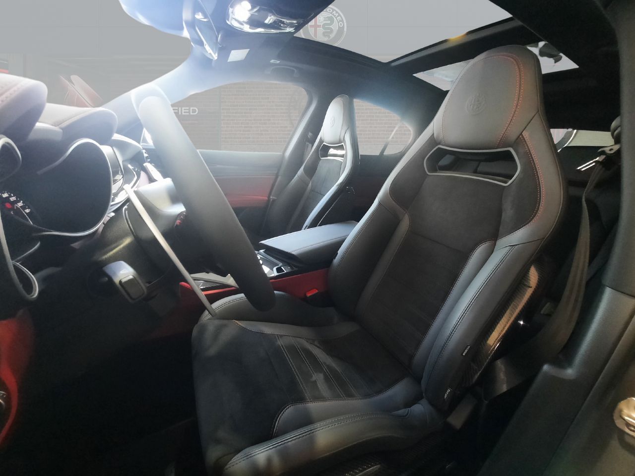 Foto Alfa Romeo Stelvio 11