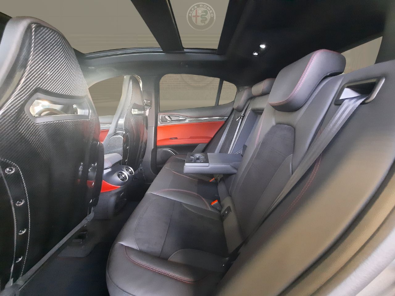 Foto Alfa Romeo Stelvio 12