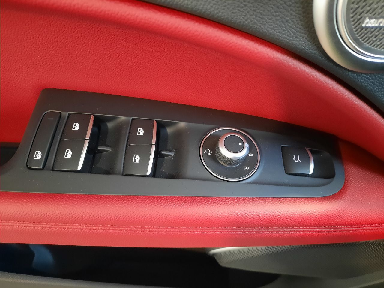 Foto Alfa Romeo Stelvio 19