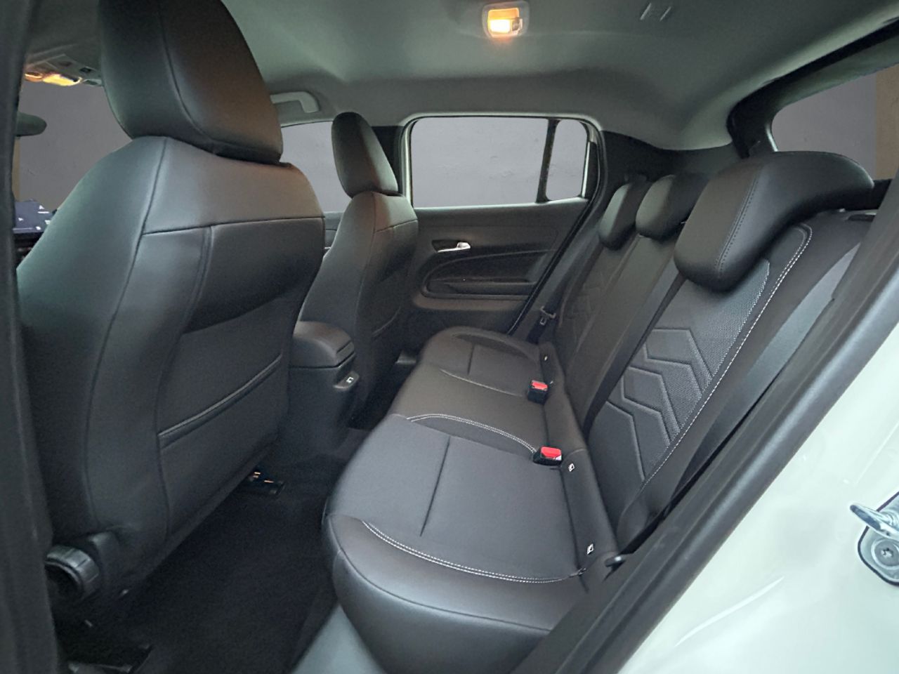 Foto Jeep Avenger 10