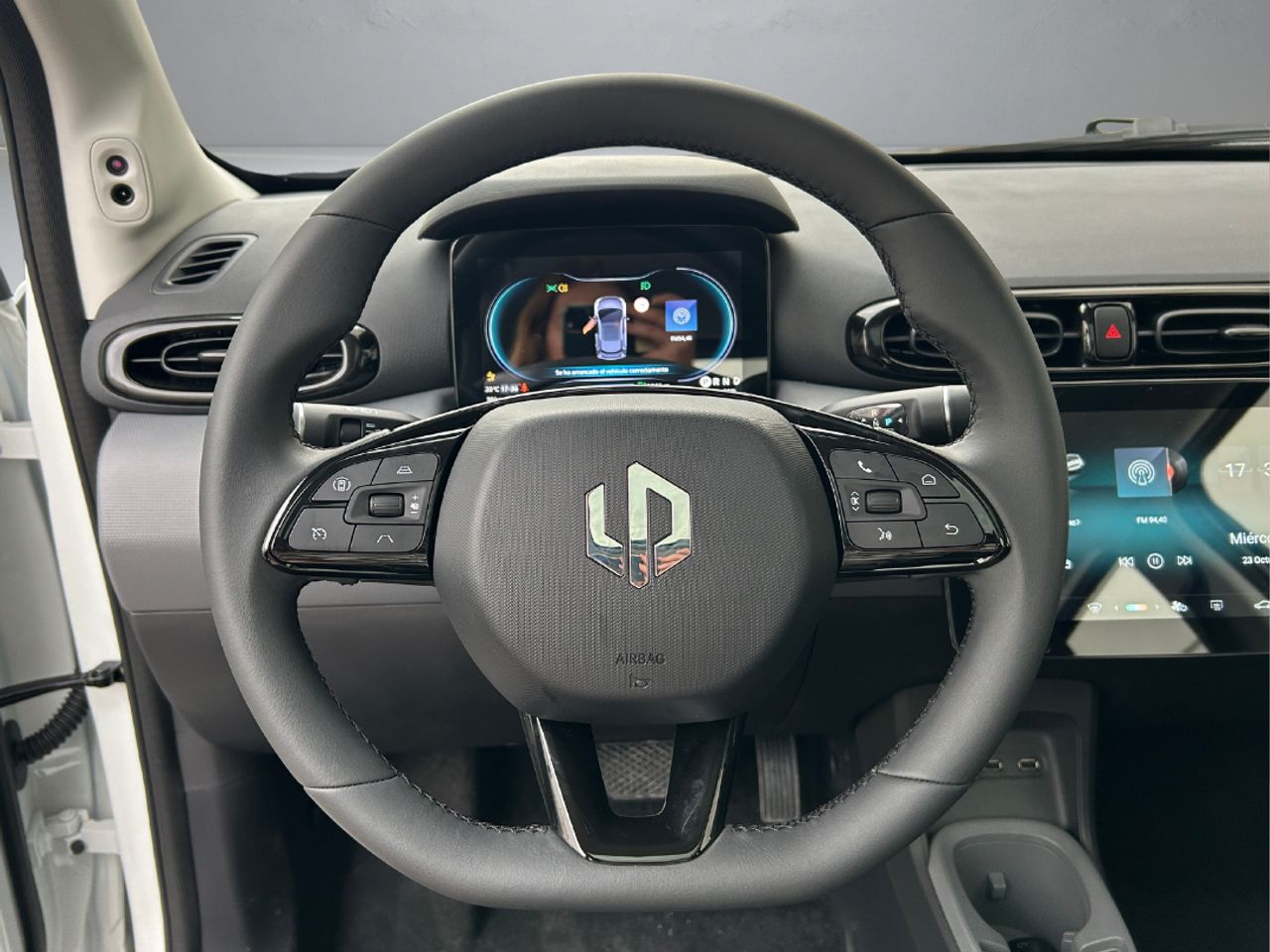 Foto Leapmotor T03 15
