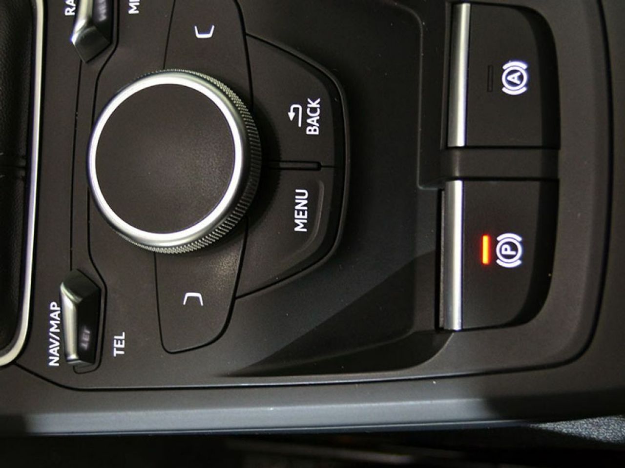Foto Audi Q2 27