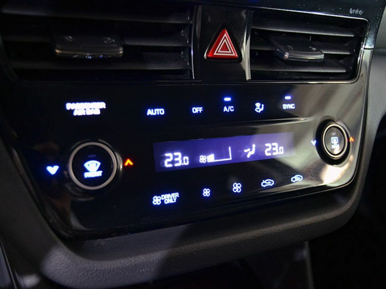 Foto Hyundai IONIQ 25