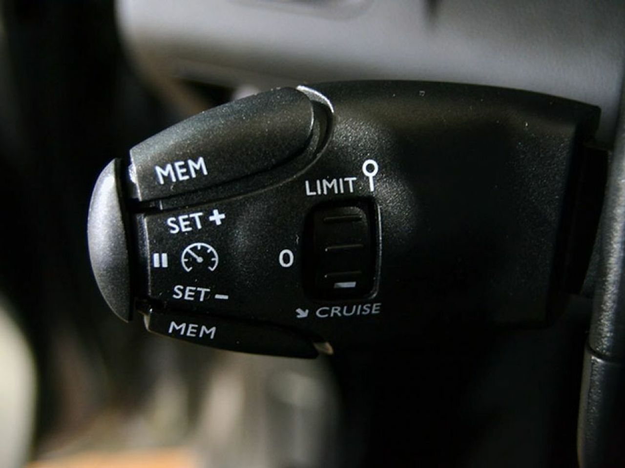 Foto Peugeot Rifter 19