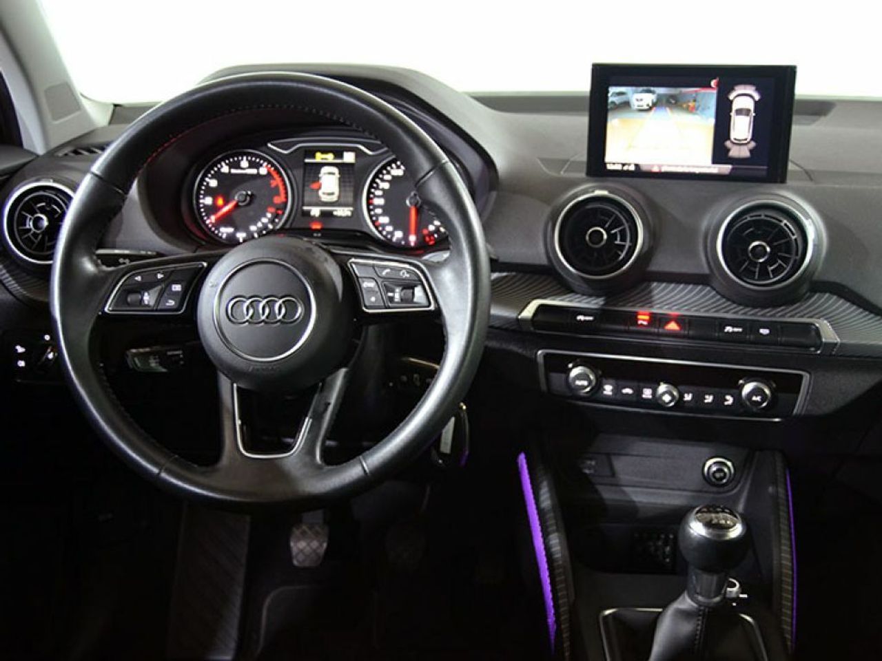 Foto Audi Q2 14
