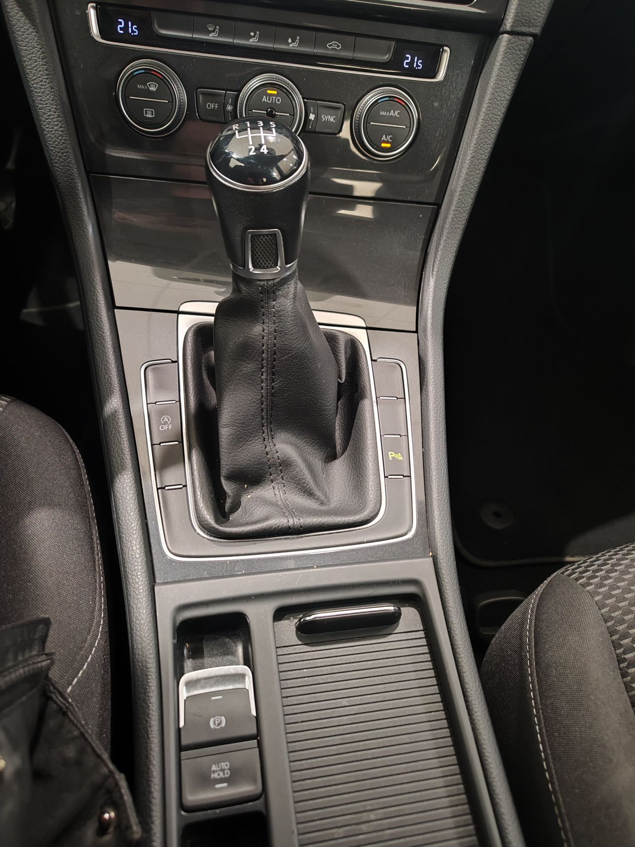 Foto Volkswagen Golf 15