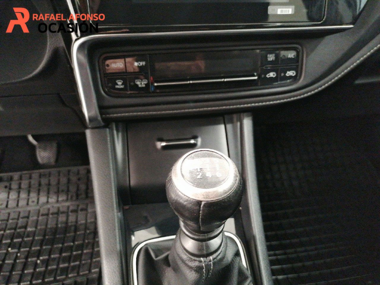 Foto Toyota Auris 12