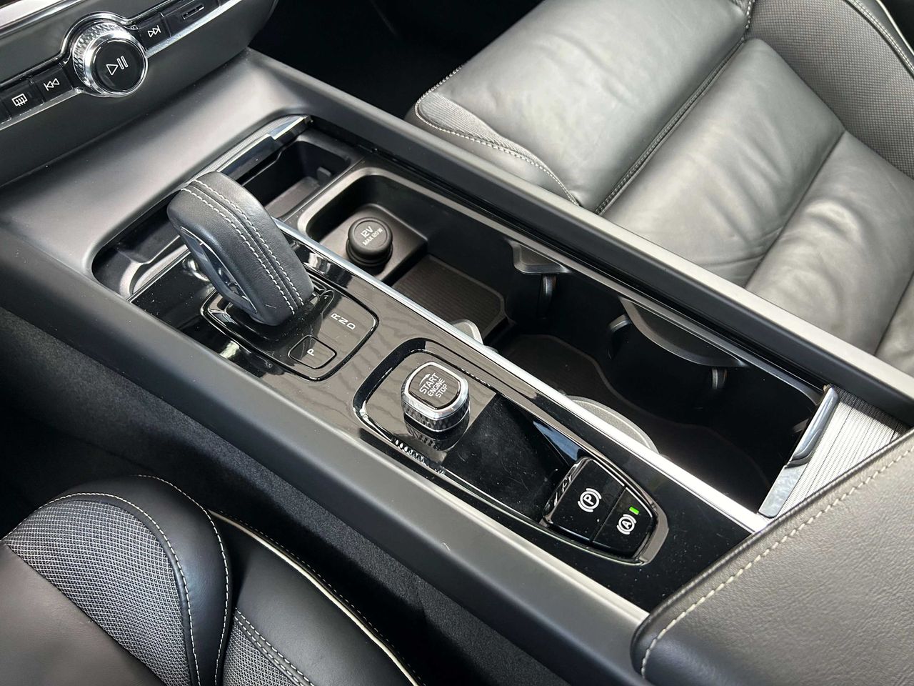 Foto Volvo V60 23