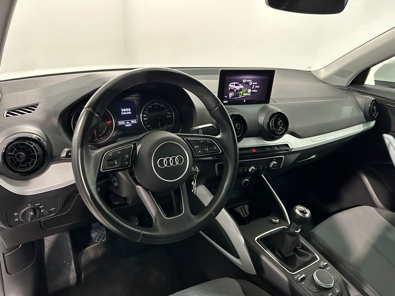 Foto Audi Q2 12