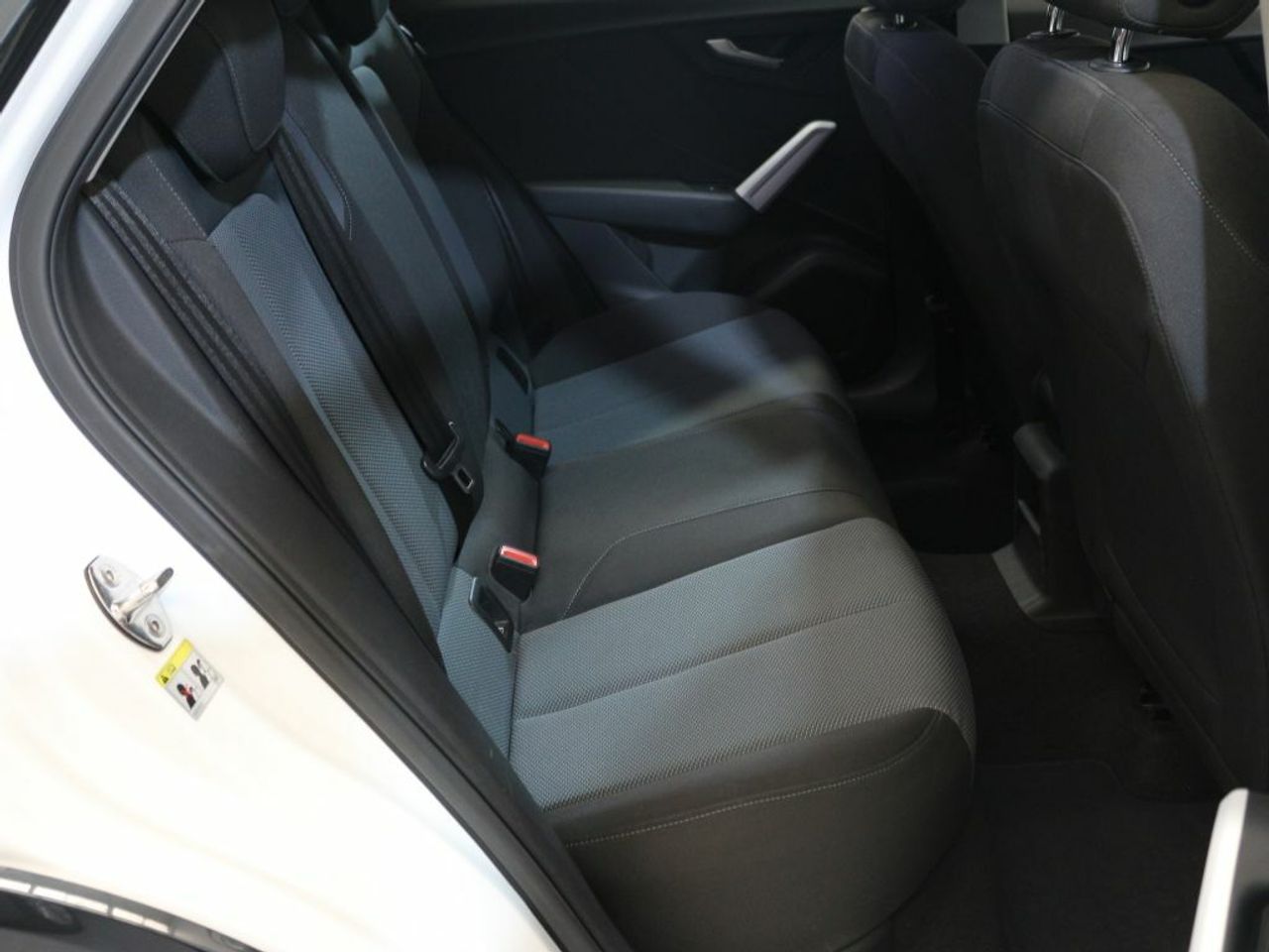 Foto Audi Q2 12