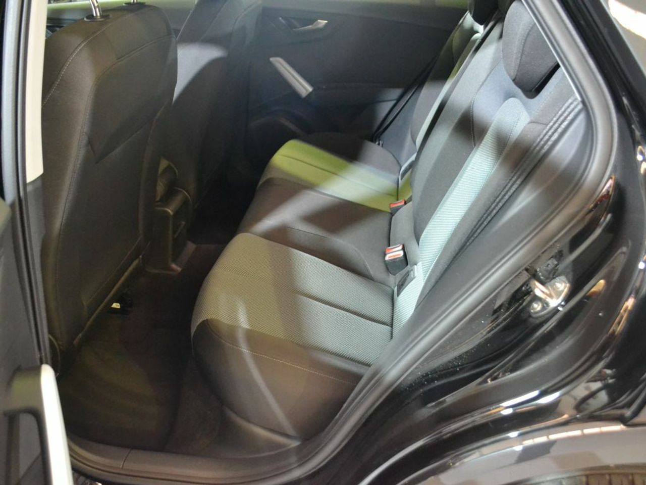 Foto Audi Q2 10