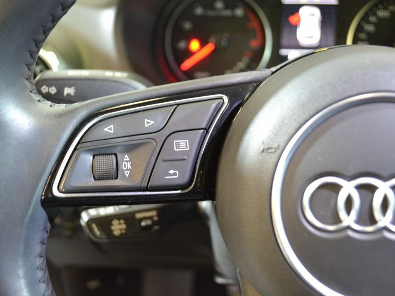 Foto Audi Q2 14