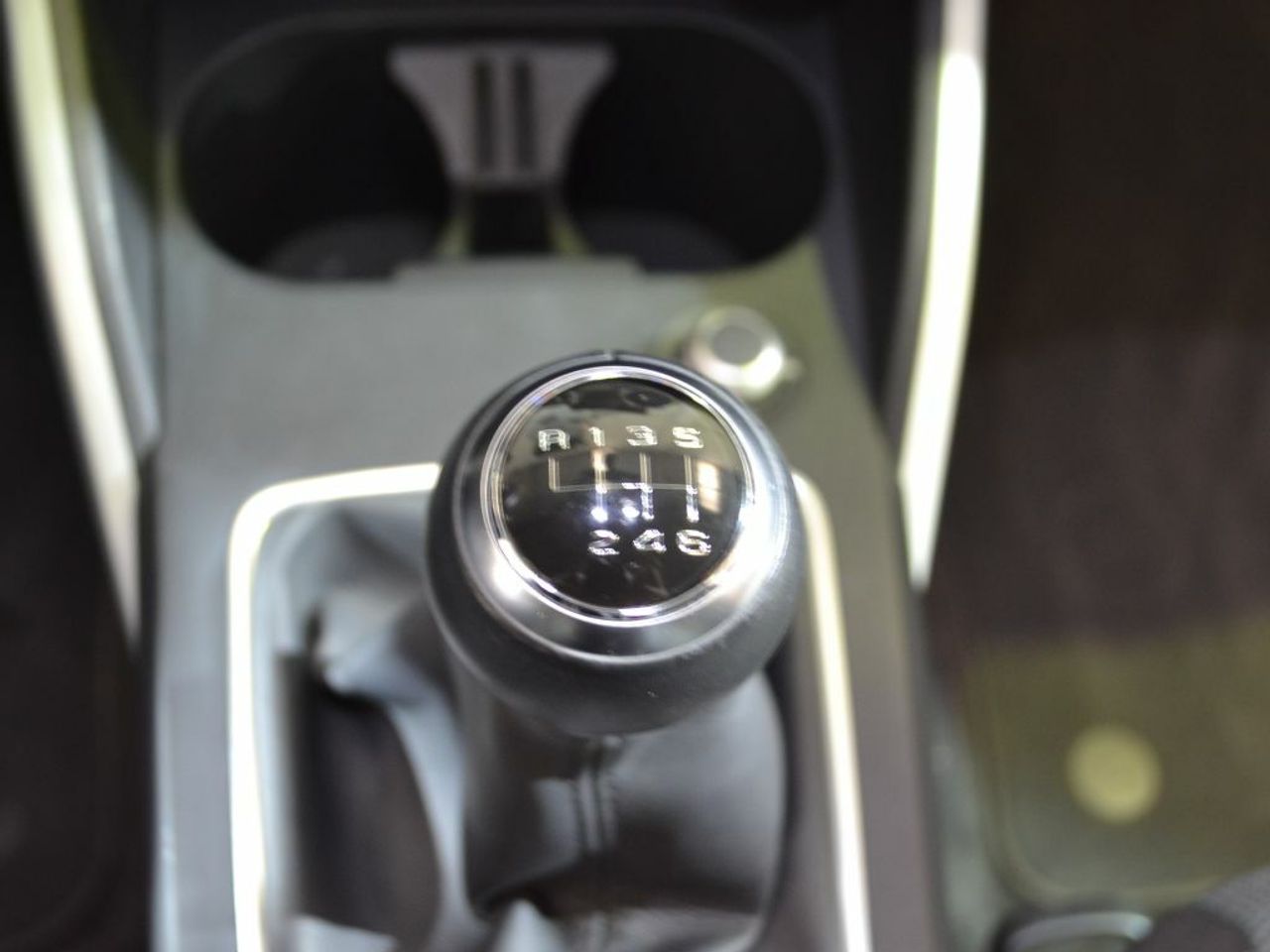 Foto Audi Q2 24