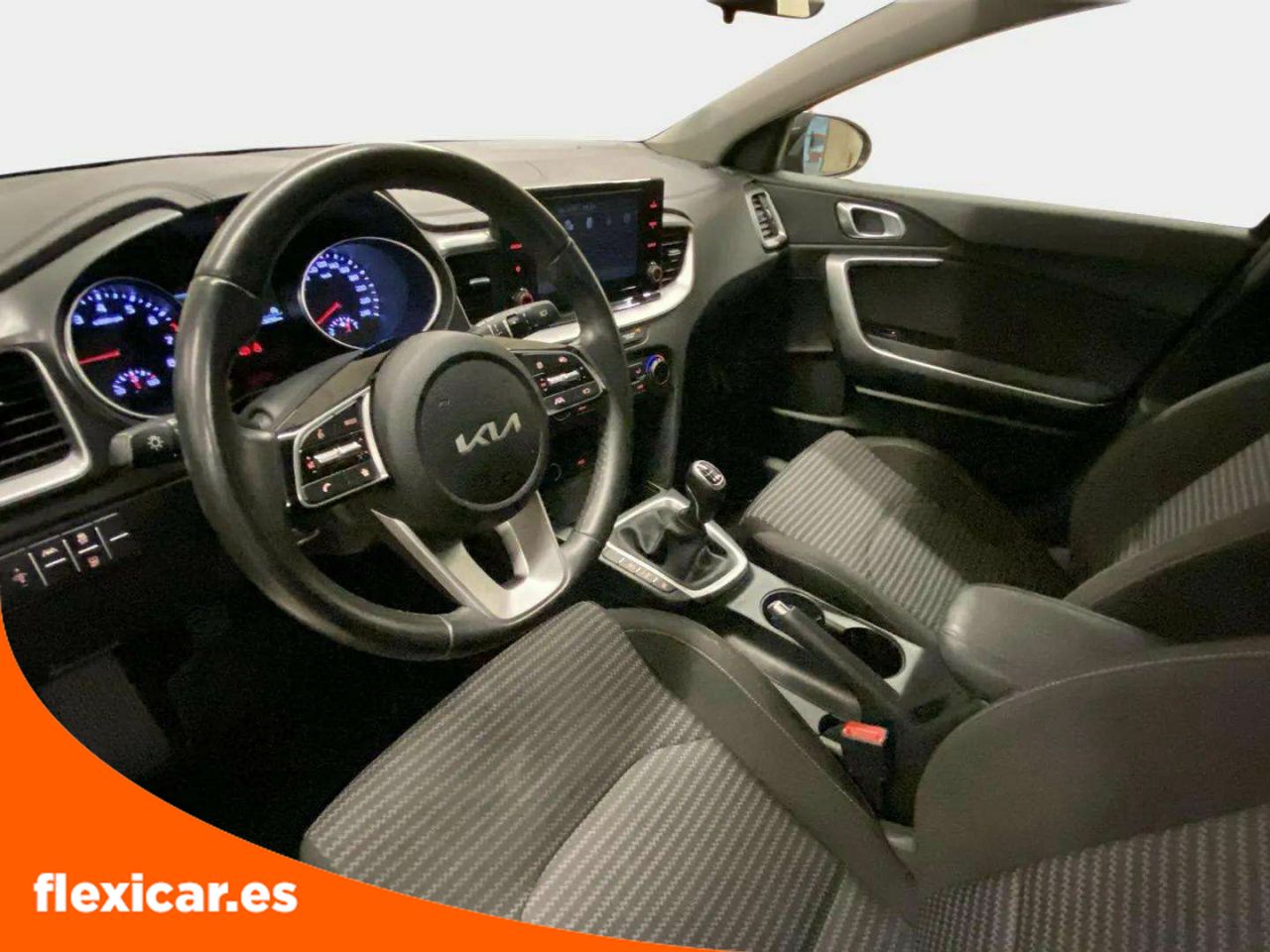 Foto Kia XCeed 16