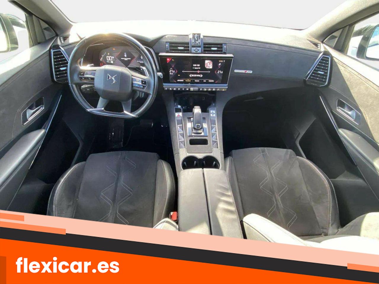 Foto DS Automobiles DS 7 10