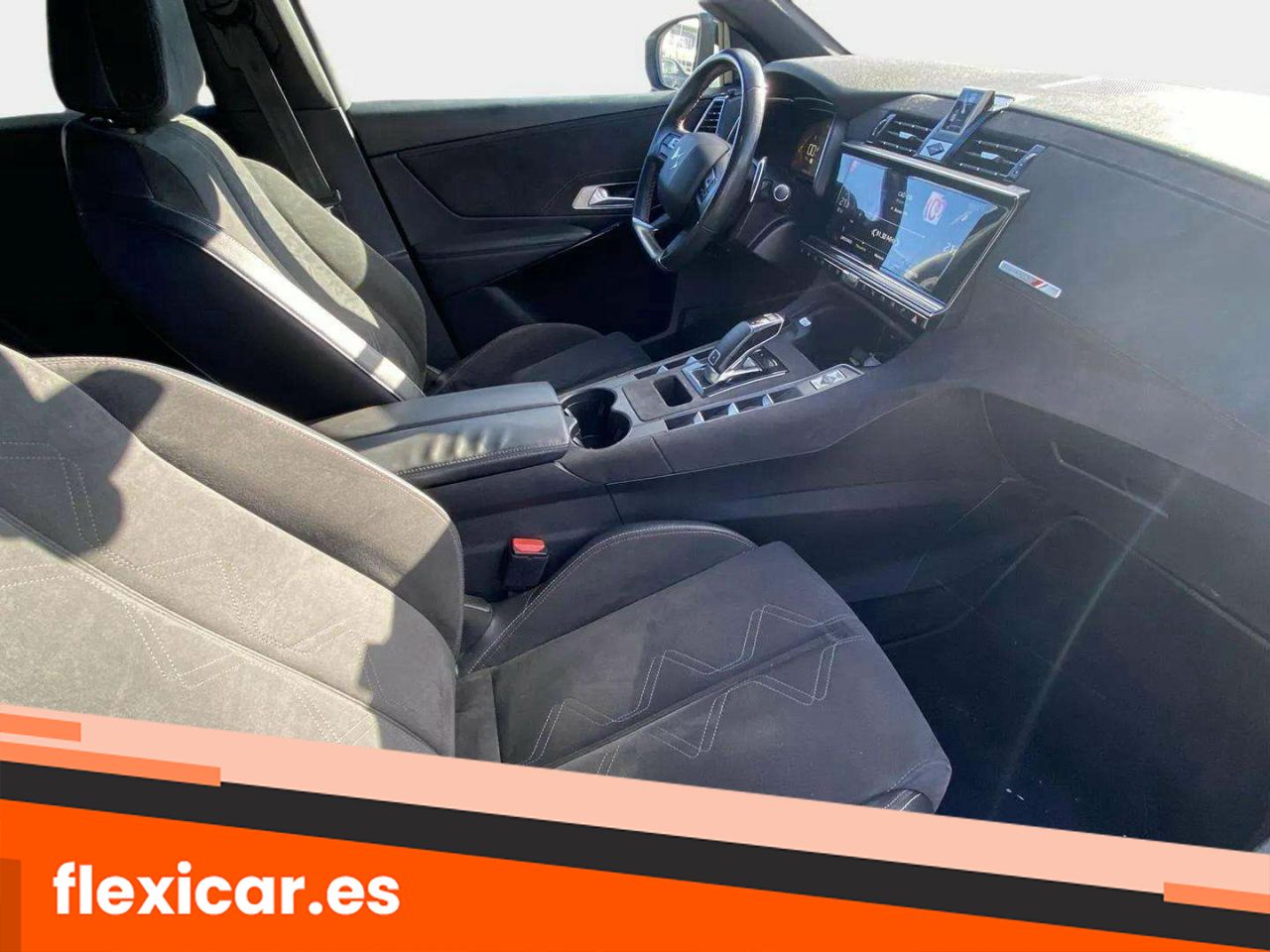 Foto DS Automobiles DS 7 13