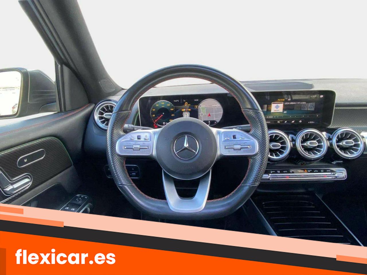 Foto Mercedes-Benz Clase GLB 15