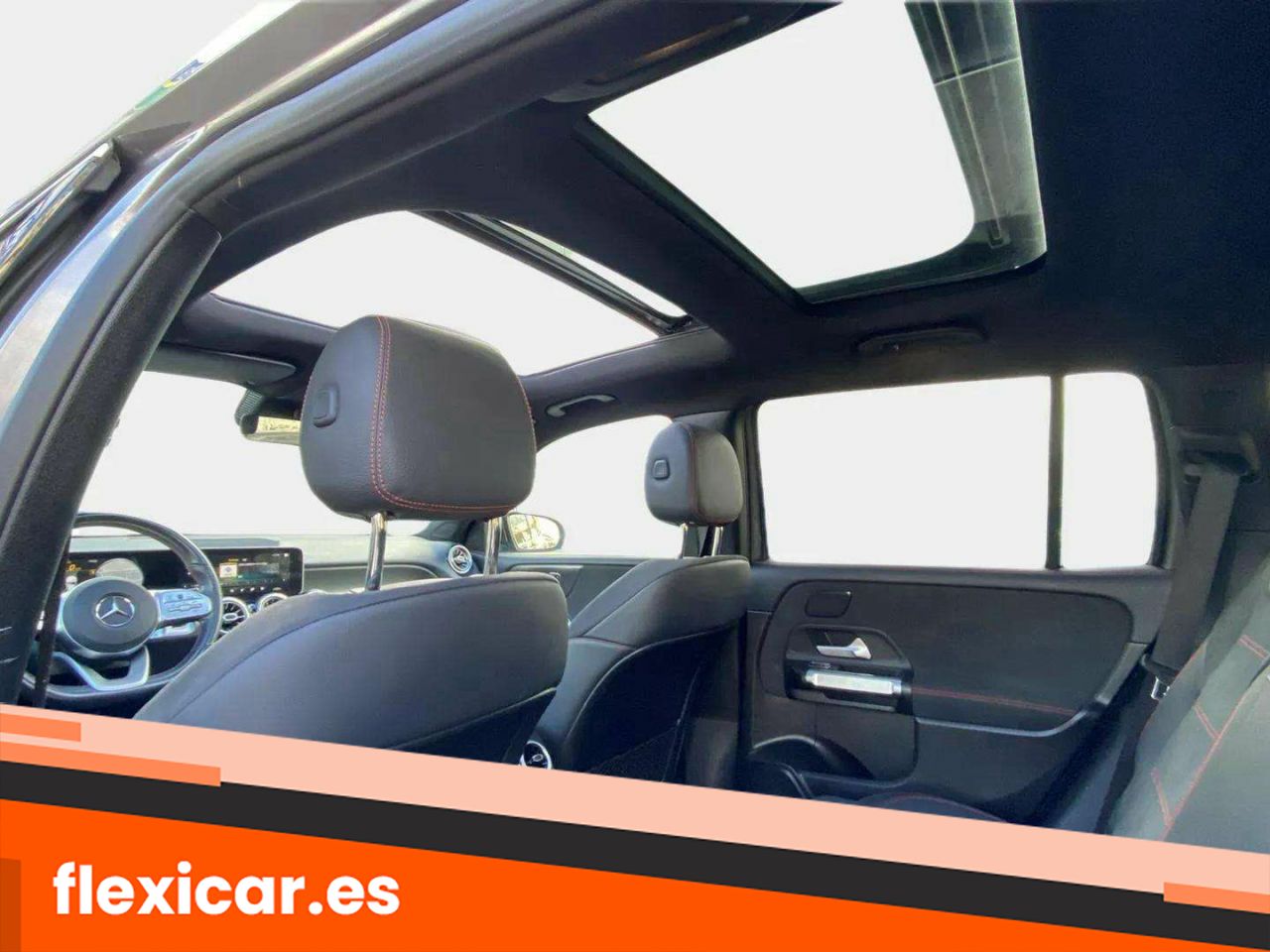 Foto Mercedes-Benz Clase GLB 23