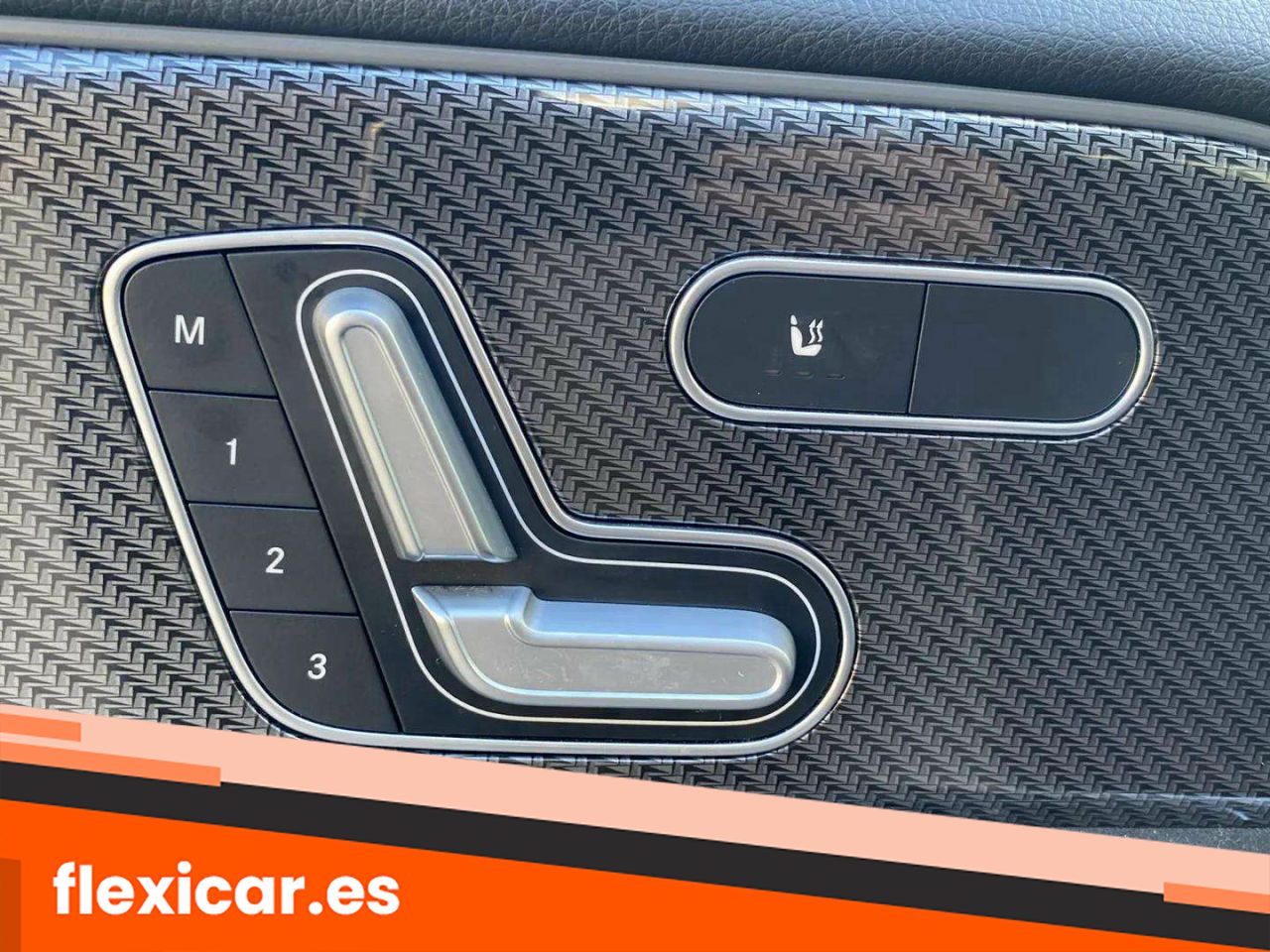 Foto Mercedes-Benz Clase GLB 25