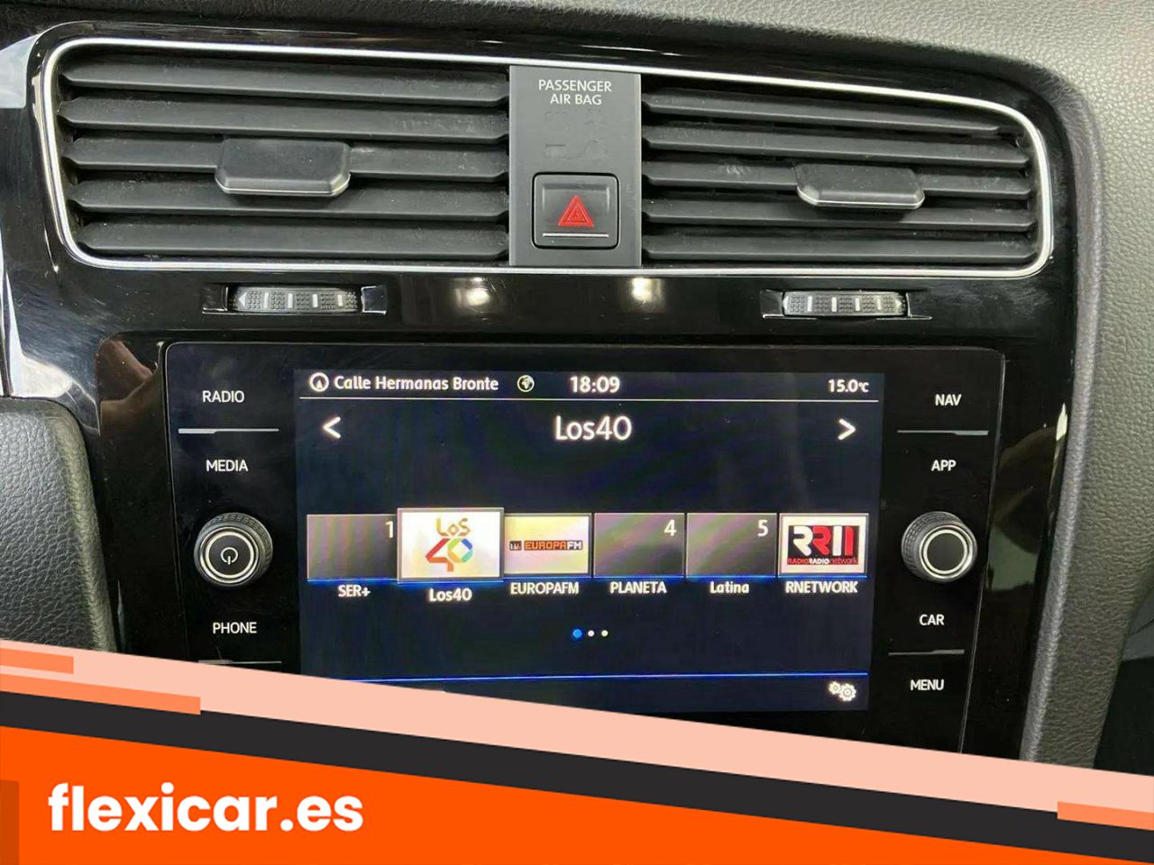 Foto Volkswagen Golf 28