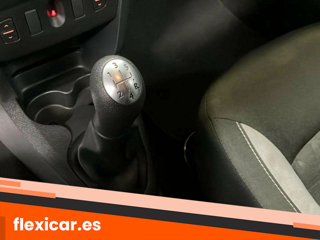 Foto Dacia Sandero 24
