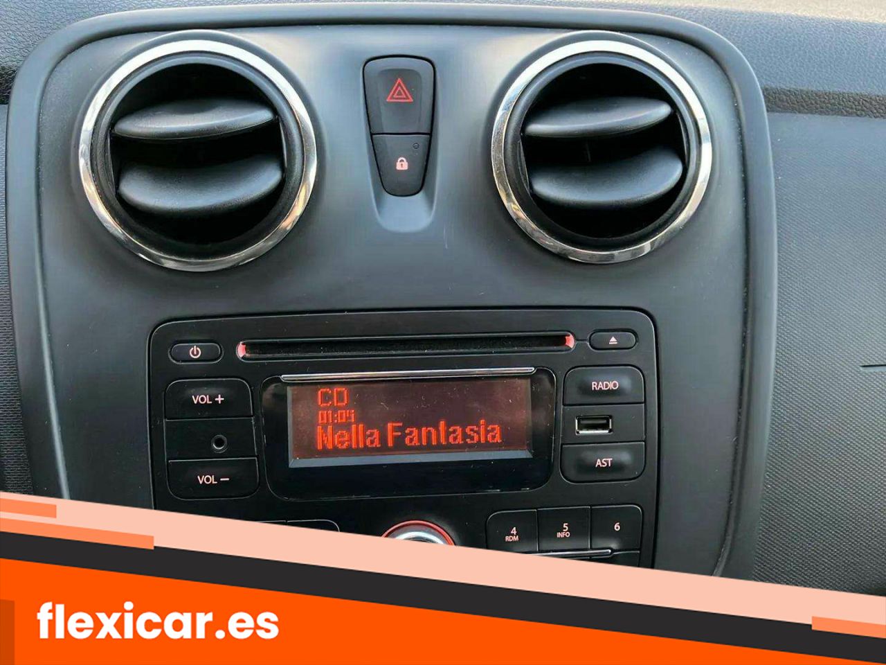 Foto Dacia Sandero 24