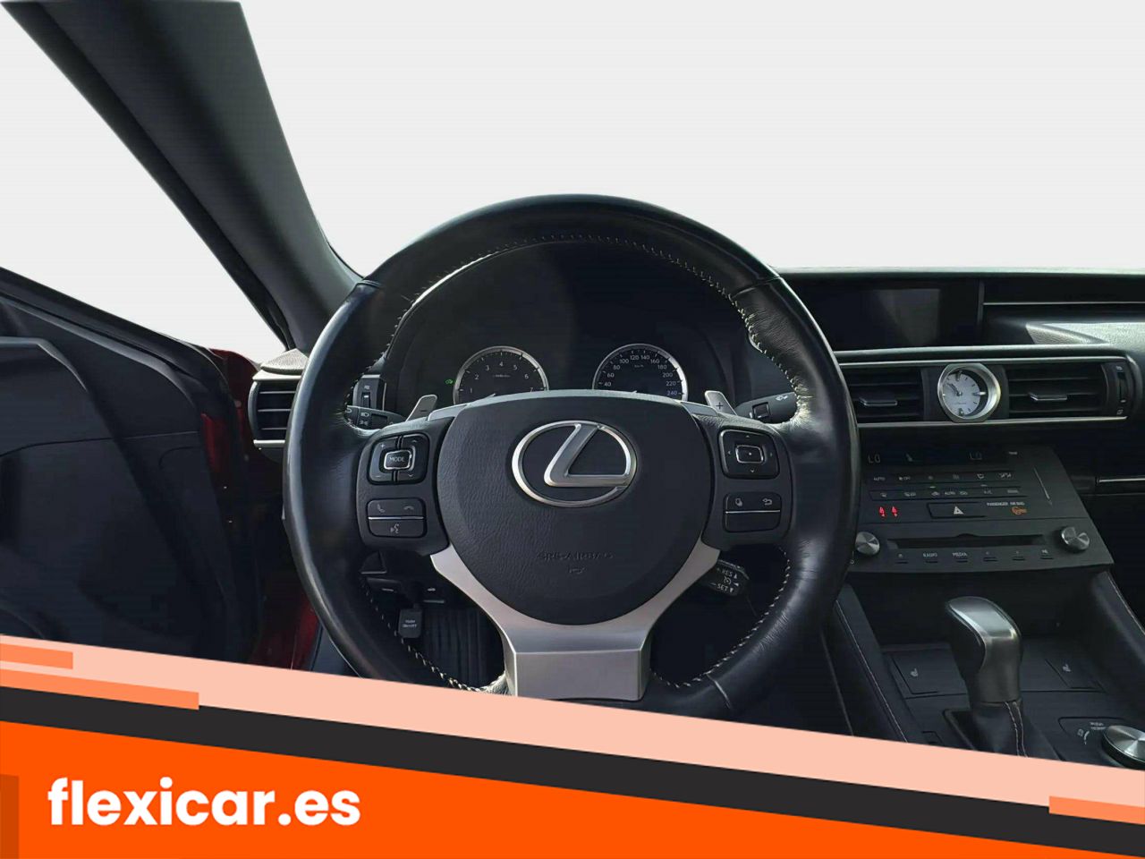Foto Lexus RC 18