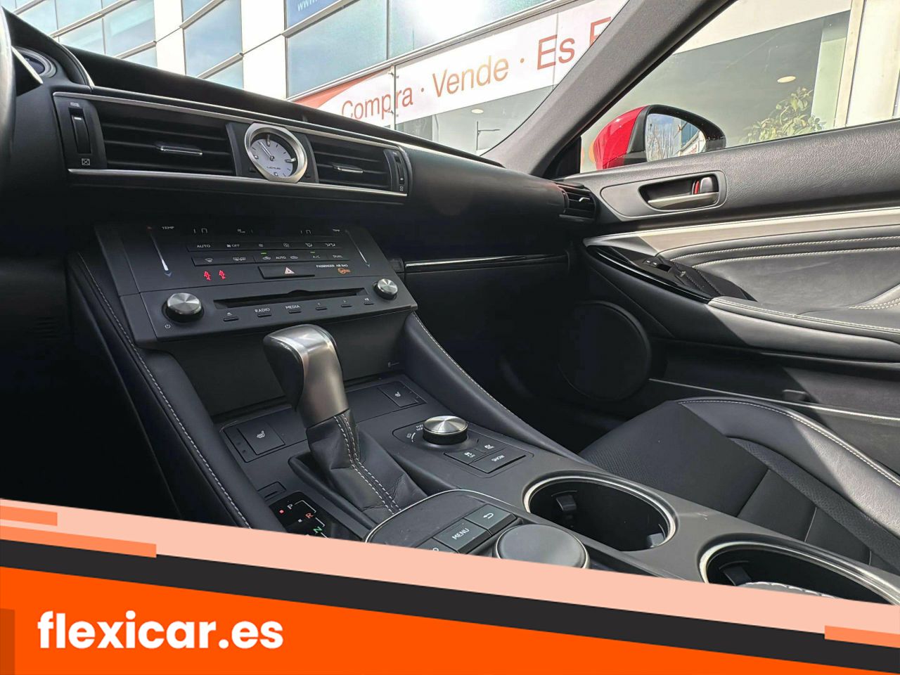 Foto Lexus RC 22