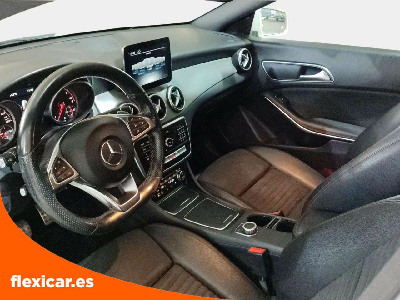 Foto Mercedes-Benz Clase CLA 7