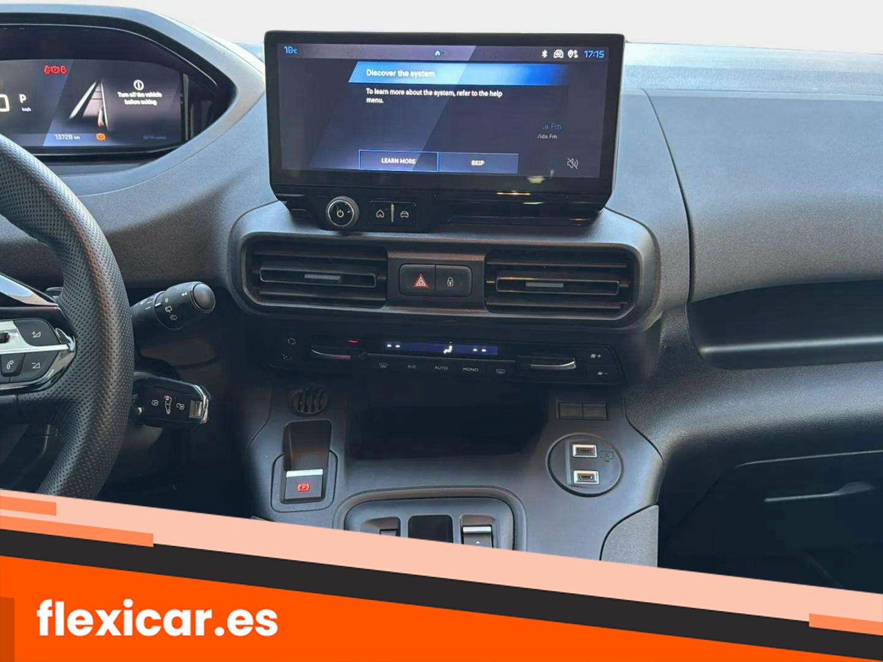 Foto Peugeot Rifter 12