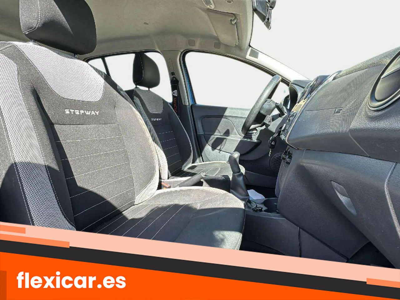 Foto Dacia Sandero 14