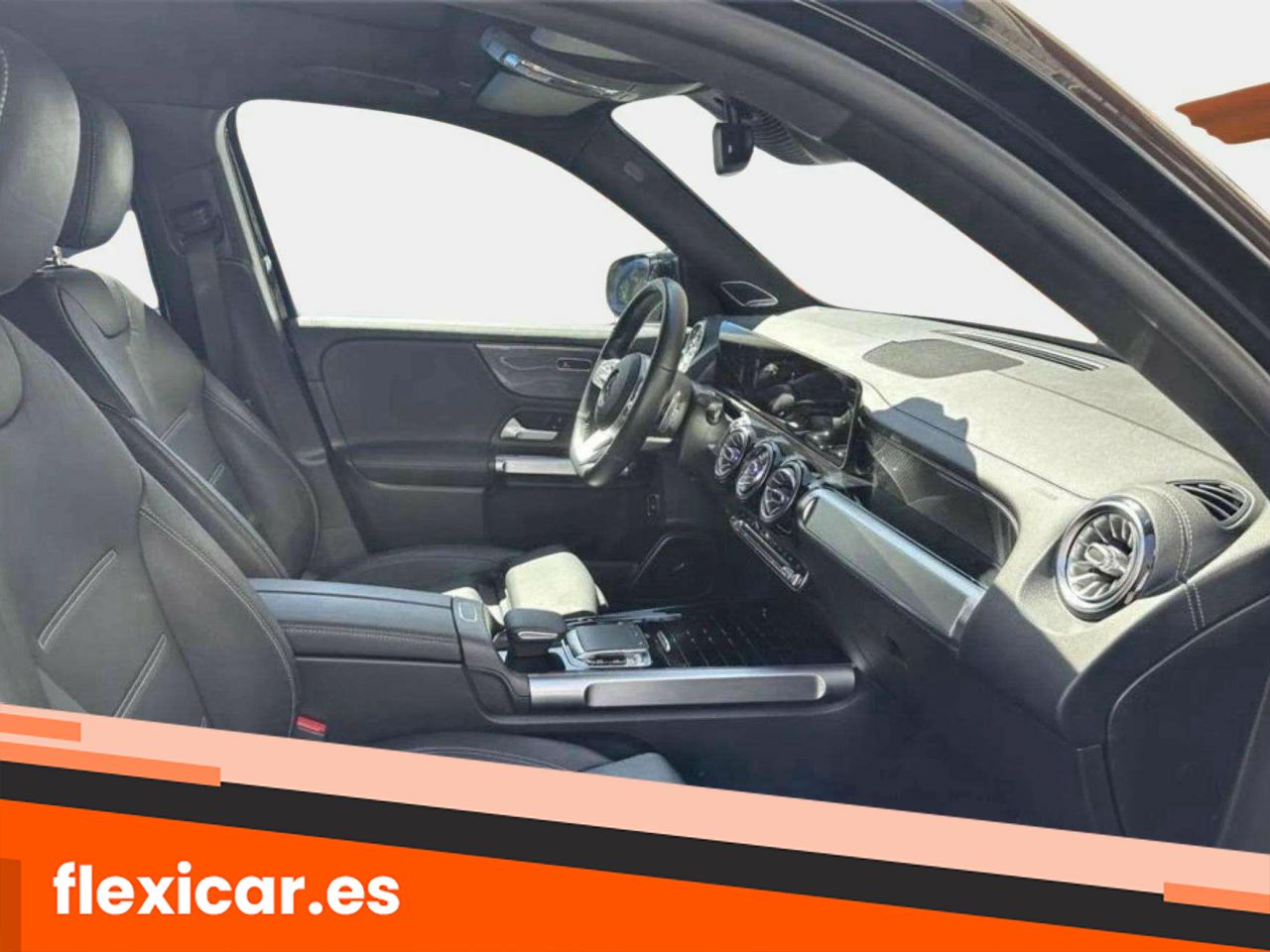 Foto Mercedes-Benz Clase GLB 13