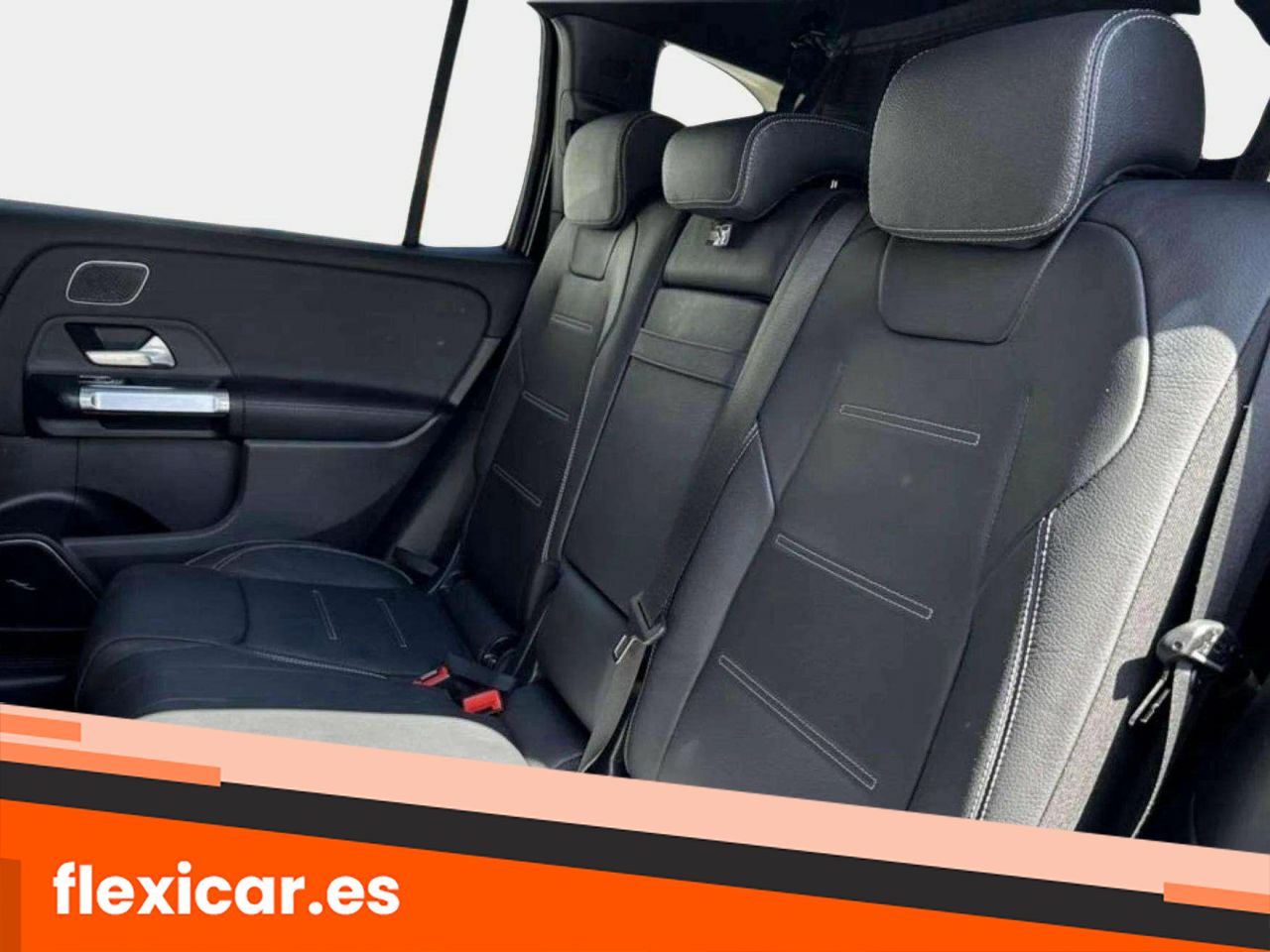 Foto Mercedes-Benz Clase GLB 16