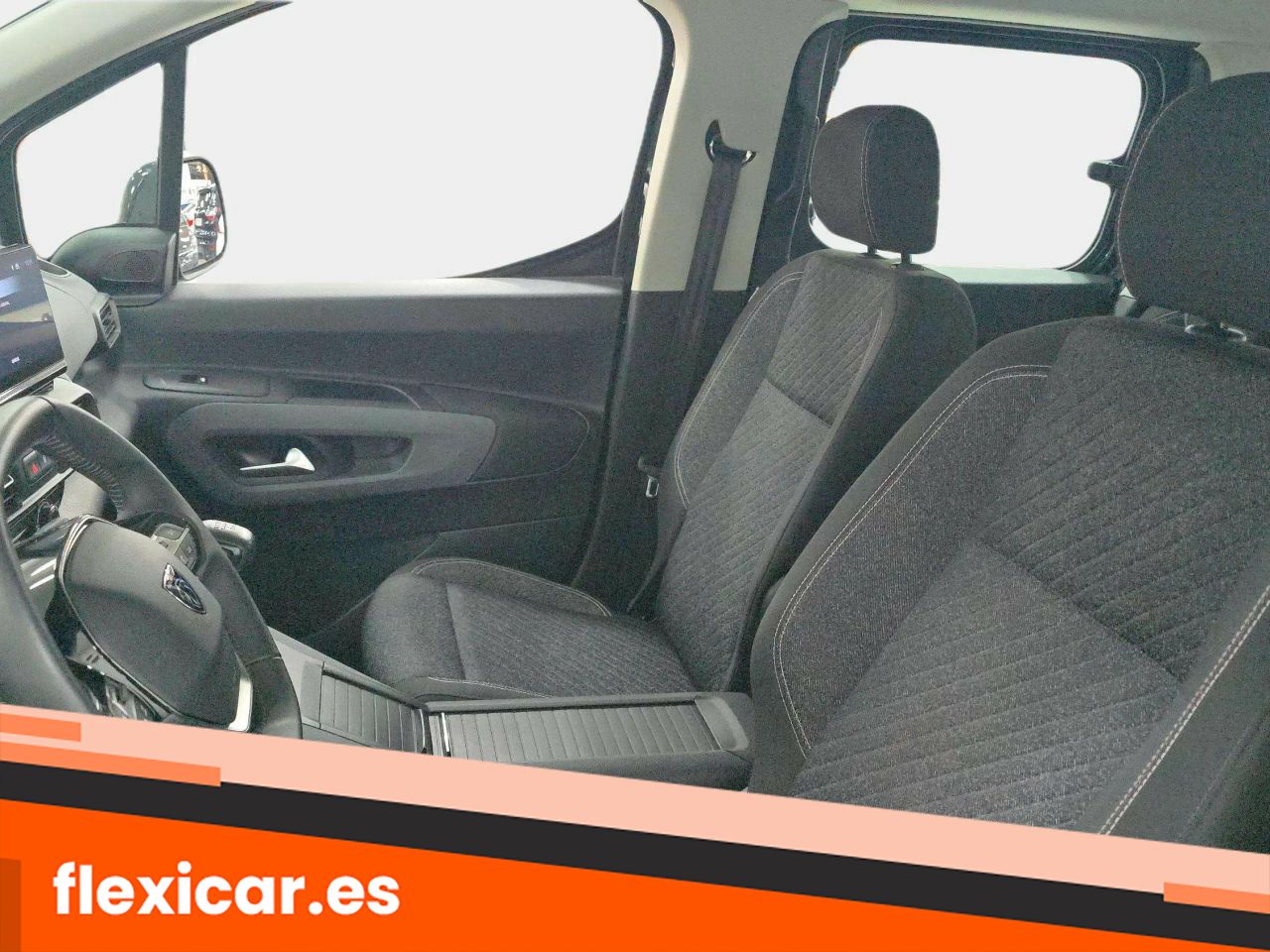 Foto Peugeot Rifter 11