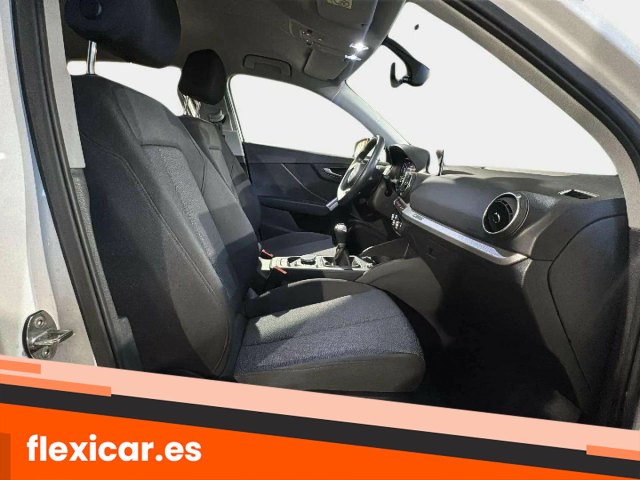 Foto Audi Q2 25
