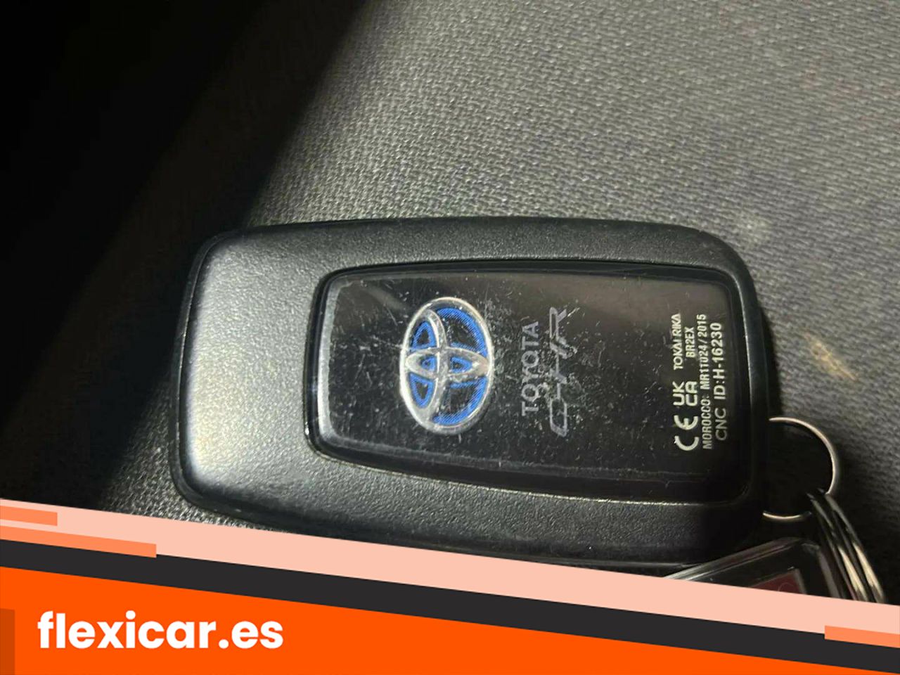 Foto Toyota C-HR 23