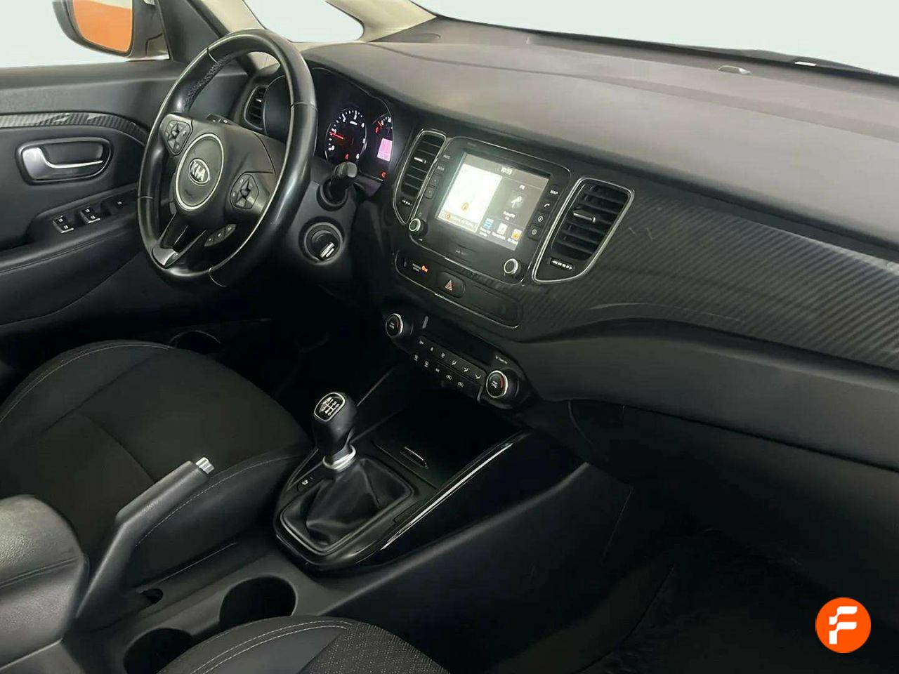 Foto Kia Carens 10