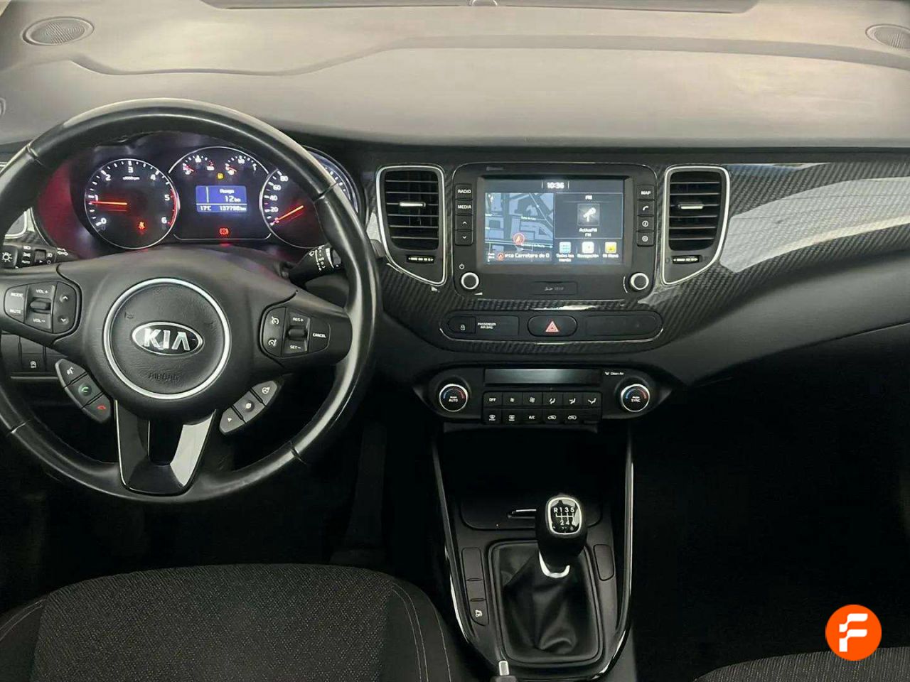 Foto Kia Carens 11