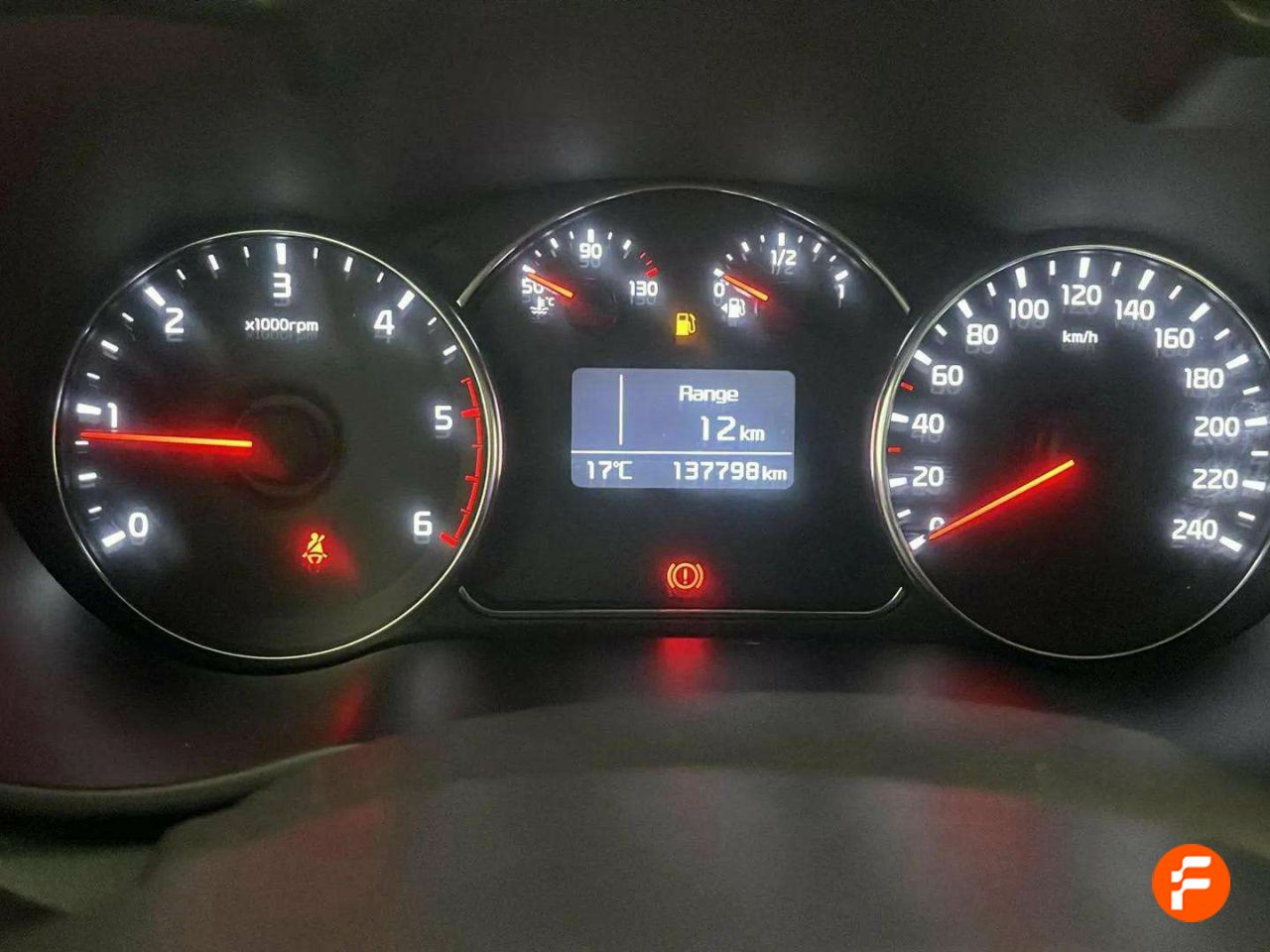 Foto Kia Carens 13