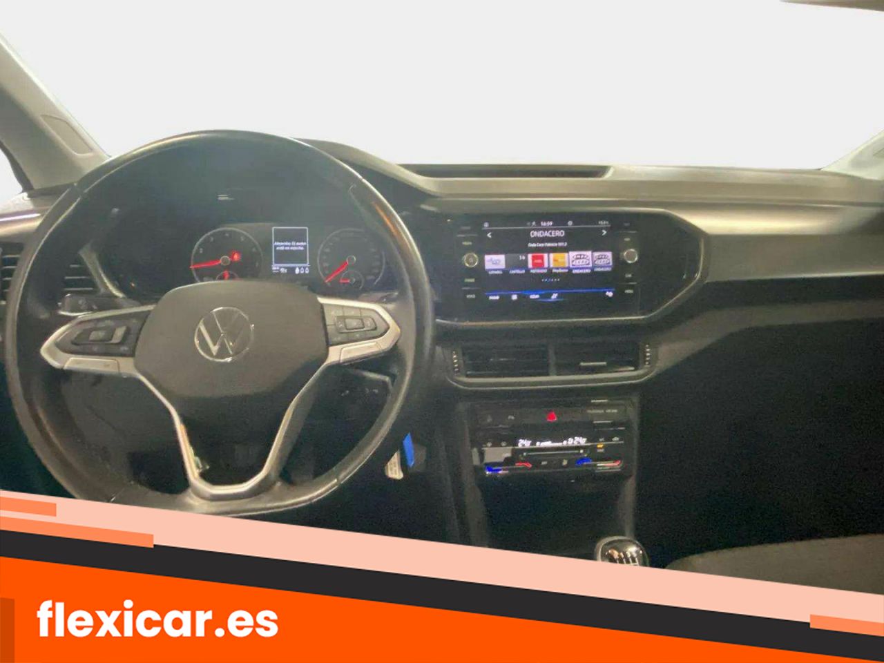 Foto Volkswagen T-Cross 11