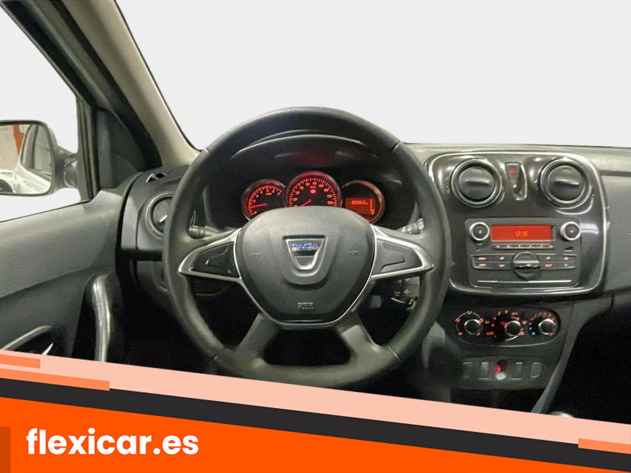 Foto Dacia Sandero 19